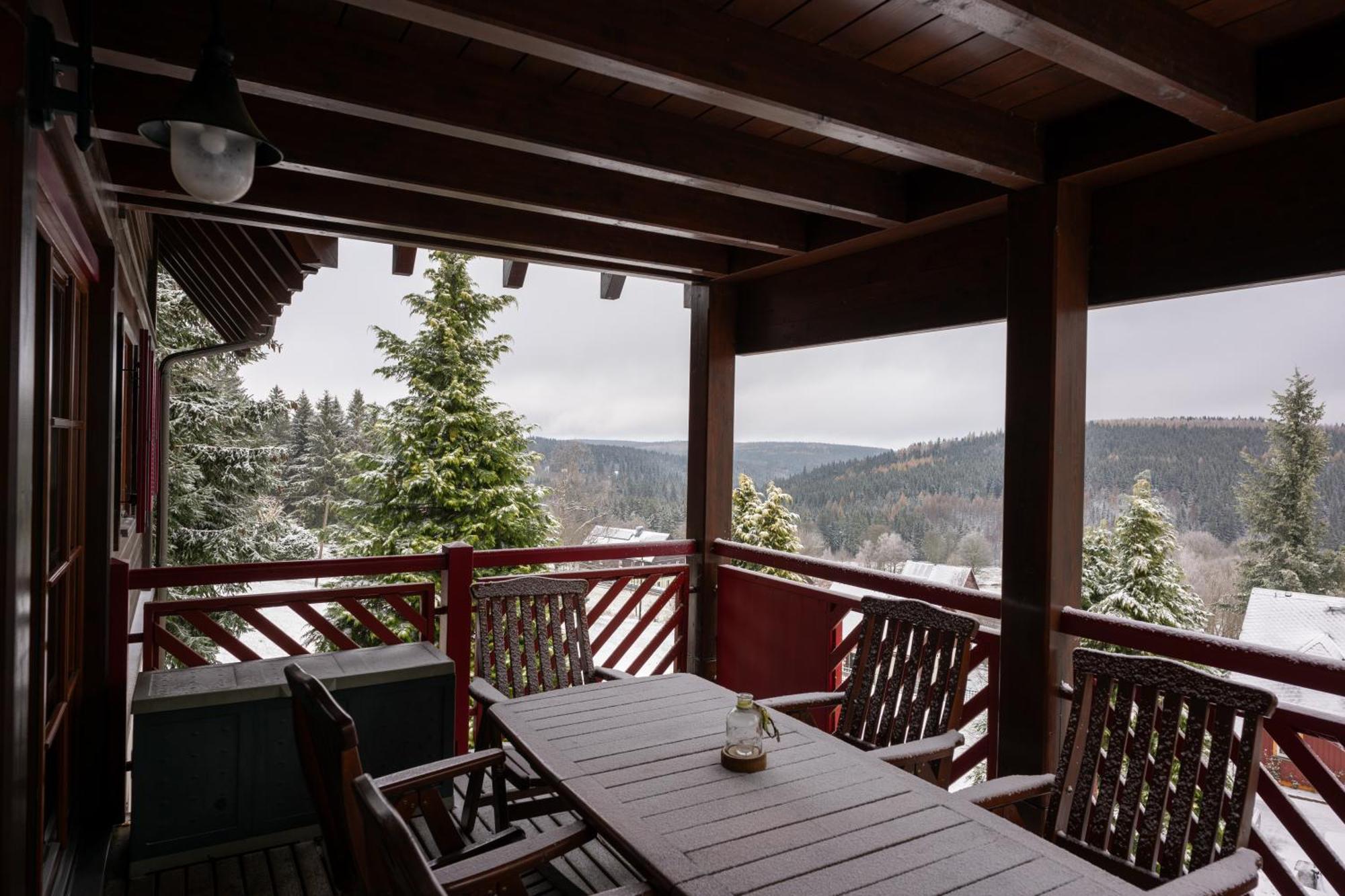 Ferienanlage Zum Silberstollen 2 Haeuser Am Berg Polderhof Und Weisseritzhuette 库罗阿尔滕堡 外观 照片